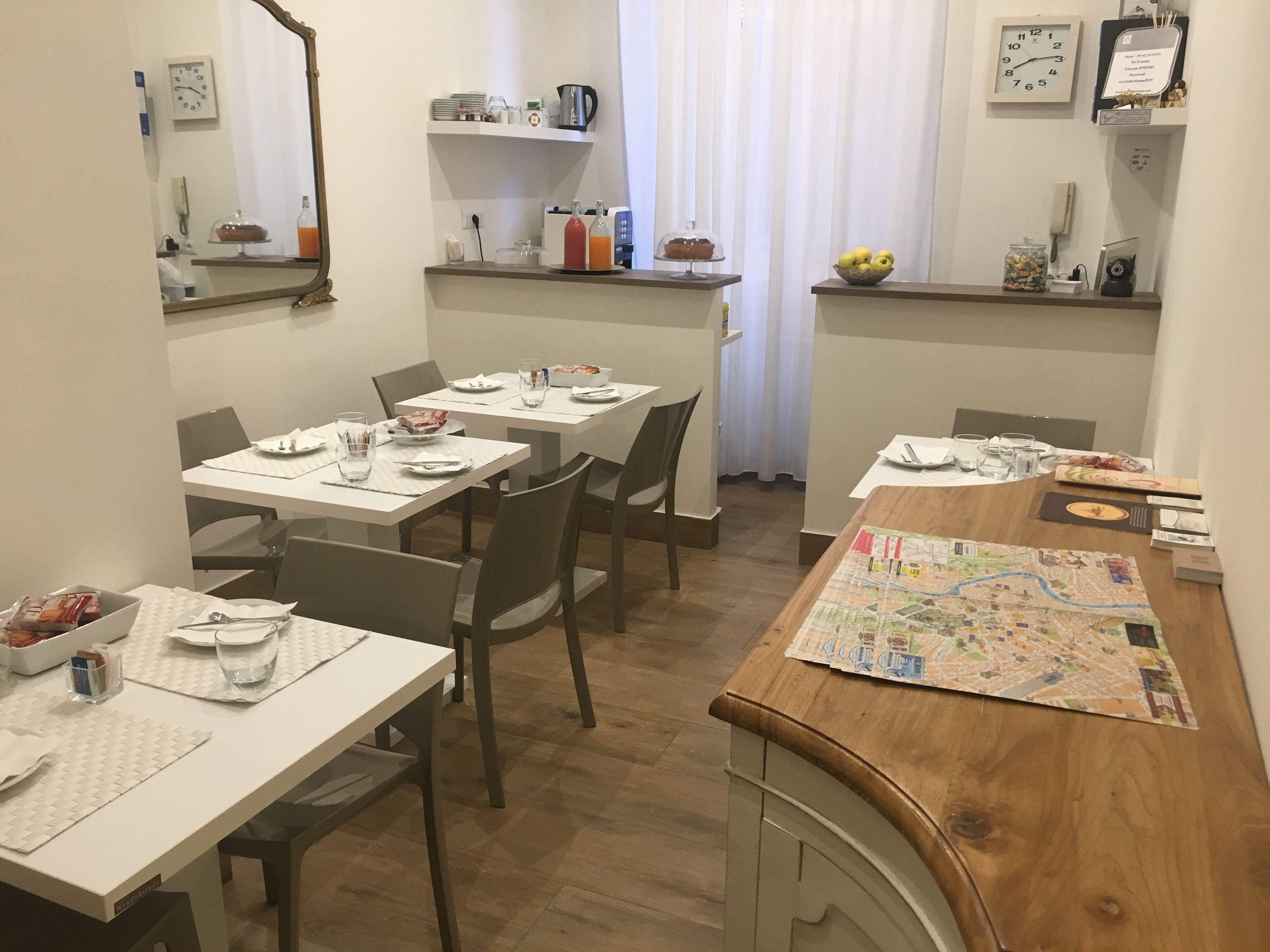 Art Atelier Accomodation Guest House, Rome